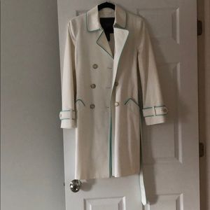 Coach trench size small